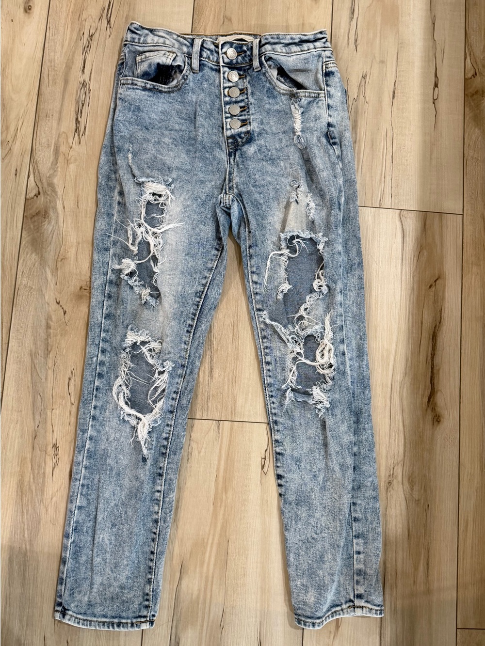 Almost Famous Vintage Mom Button Fly Jeans